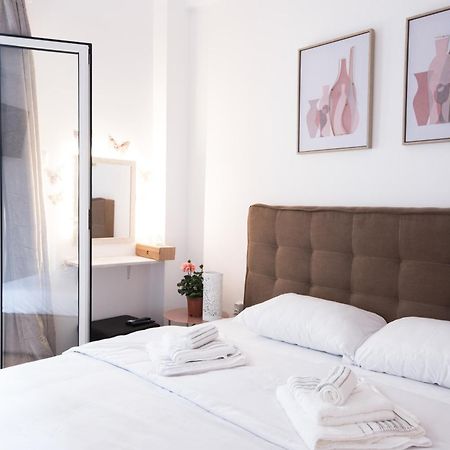 Beautiful Apartment In Athens. Exterior foto